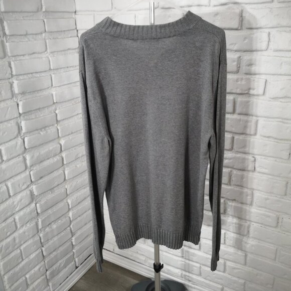 RW&CO. Men's Size Large Grey V-neck with Buttons Straight Fit Sweater - Picture 2 of 9